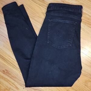 Signature Black Skinny Jeans with Stretchy Fit